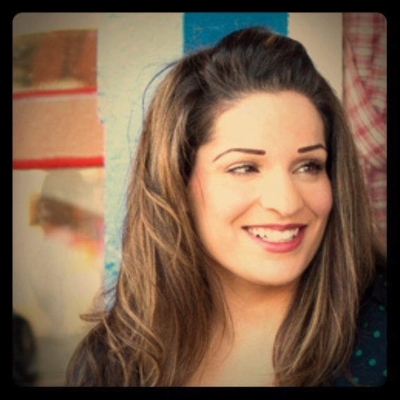 Meet your Posher, Anna - Picture 1 of 2